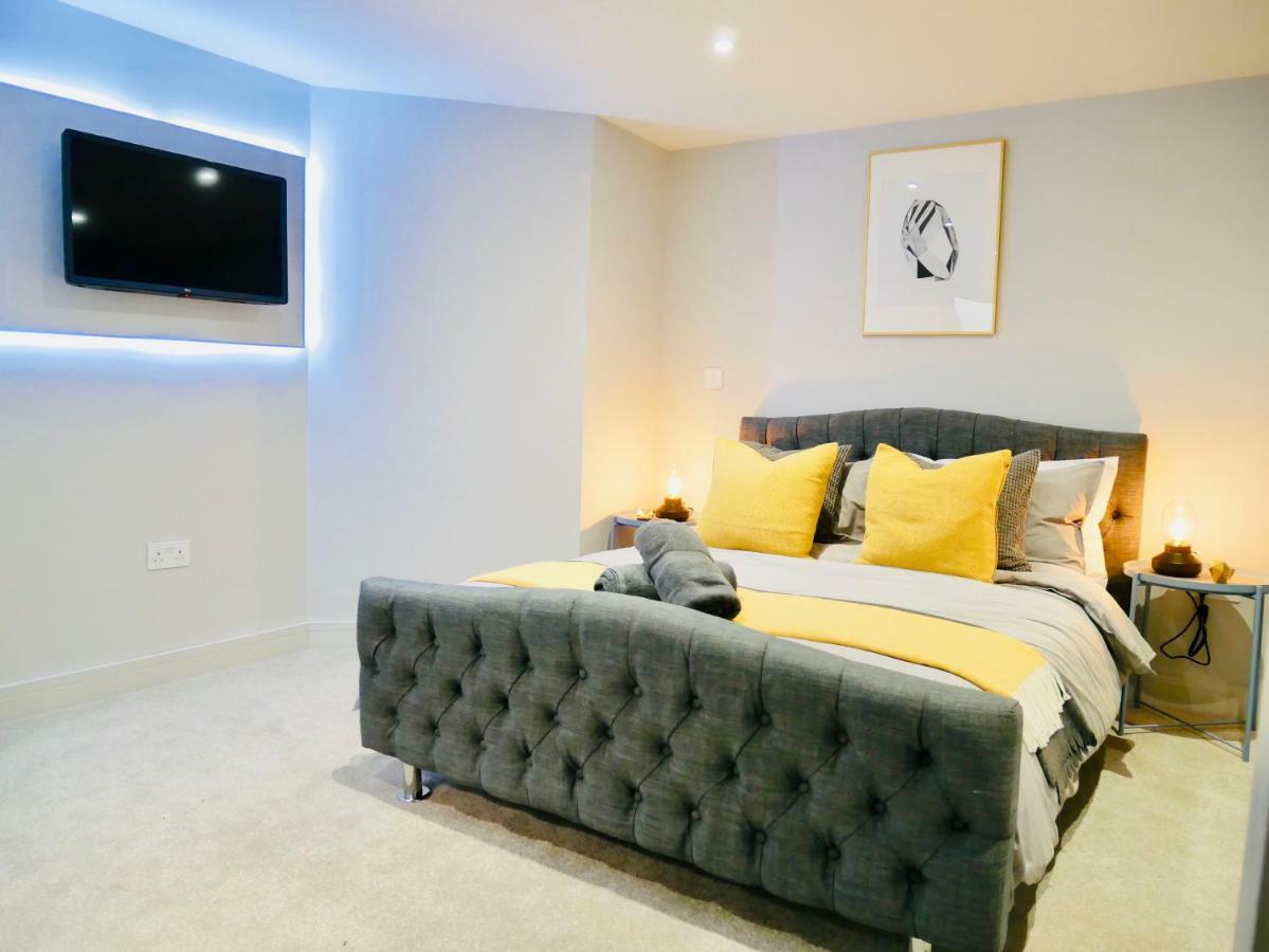 Luxury 3 Bedroom Apartment Near Bournemouth Beach & Poole Exterior photo